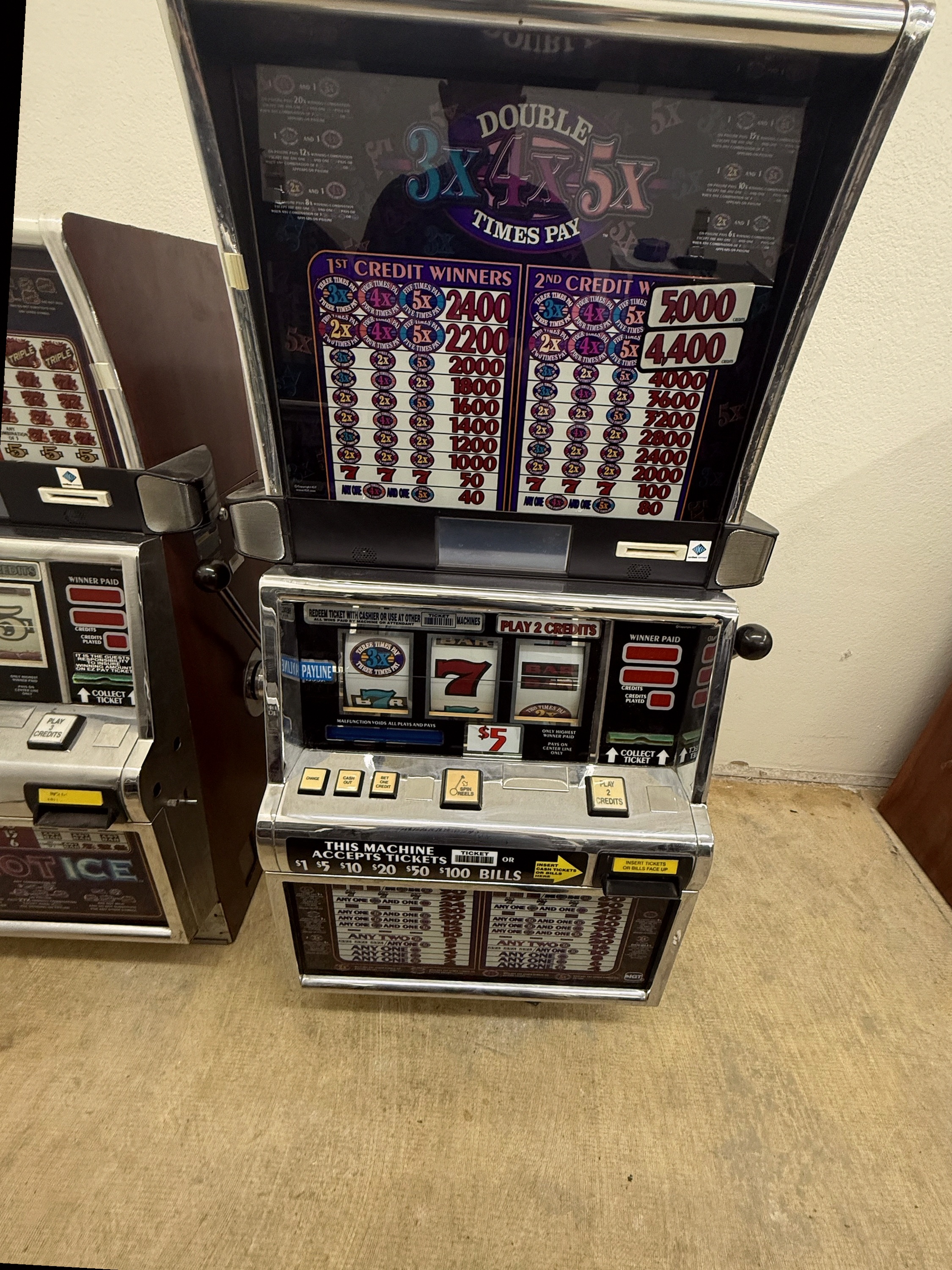 IGT S2000 Reel Spinner Double 3x4x5x Times Pay
